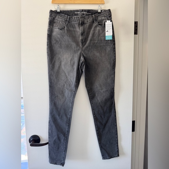 Old Navy Dark Gray Skinny Jeans - Picture 1 of 9